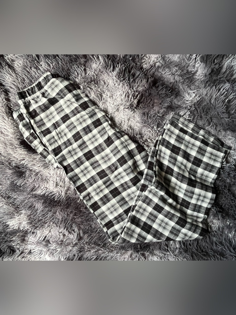 Old Navy Black and White Plaid Pants